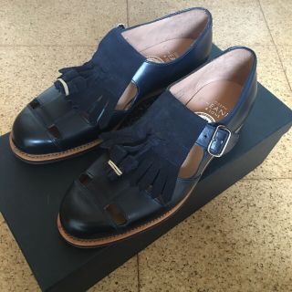 チーニー(CHEANEY)のCHEANEY TRUROキルトタッセルグルカサンダルネイビー　UK6.5 新品(サンダル)