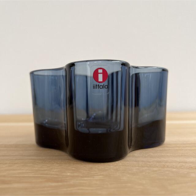 iittala(イッタラ)のイッタラ アアルト コレクション キャンドルホルダー55mm ブルーベリーブルー インテリア/住まい/日用品のインテリア小物(その他)の商品写真