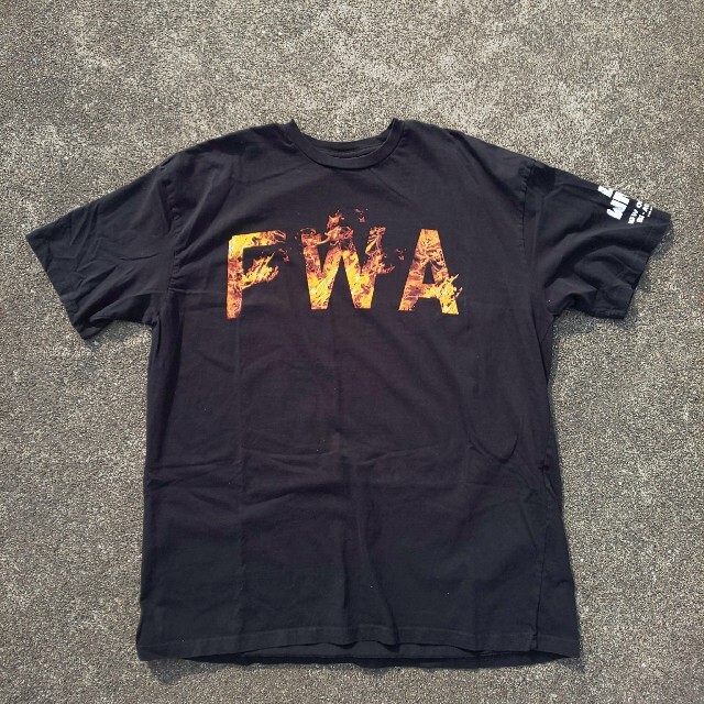 2000s US FWA fire-printed tee メンズのトップス(Tシャツ/カットソー(半袖/袖なし))の商品写真