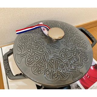 ストウブ(STAUB)の【新品未使用】staub ミナペルホネン　フォレスト　ココットラウンド　グレー(鍋/フライパン)