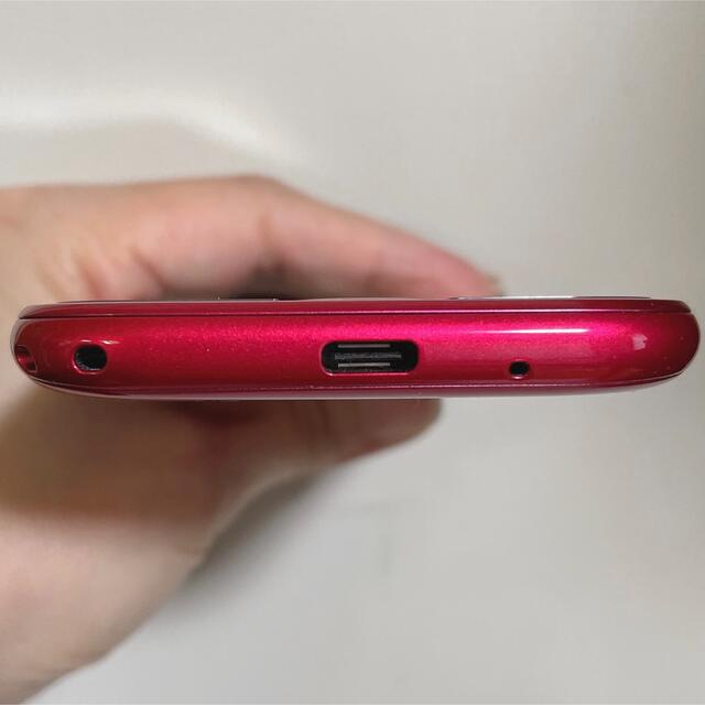 富士通(フジツウ)の美品　らくらくスマートフォン　me F-01L ピンク　らくらくスマホ スマホ/家電/カメラのスマートフォン/携帯電話(スマートフォン本体)の商品写真