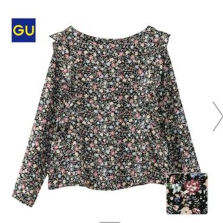 ジーユー(GU)の【GU】花柄　フリルショルダーブラウス(フラワー・長袖)(Tシャツ/カットソー(七分/長袖))