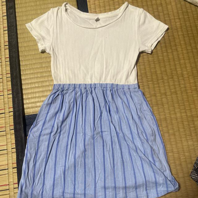 UNIQLO(ユニクロ)の110サイズ　UNIQLO ワンピース キッズ/ベビー/マタニティのキッズ服女の子用(90cm~)(ワンピース)の商品写真