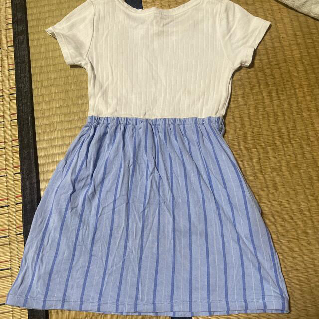 UNIQLO(ユニクロ)の110サイズ　UNIQLO ワンピース キッズ/ベビー/マタニティのキッズ服女の子用(90cm~)(ワンピース)の商品写真