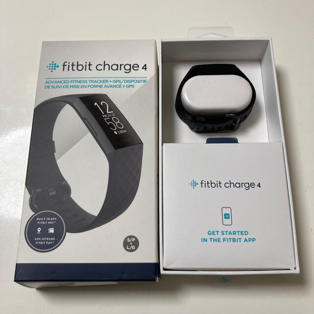 Fitbit Charge4 GPS搭載 FB417BKNVの通販 by yui｜ラクマ