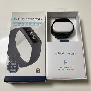 Fitbit Charge4 GPS搭載　FB417BKNV(トレーニング用品)