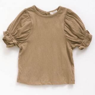 フタフタ(futafuta)のシャーリング　カットソー  Tシャツ　ブラウン　フリル　袖　セラフ(Tシャツ/カットソー)