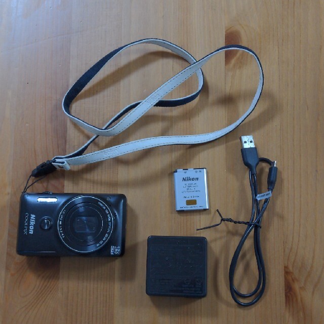 NIKON coolpix s6900 wi-fi付デジタルカメラブラック付属品
