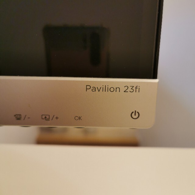 HP(ヒューレットパッカード)のHP☆23インチモニタ pavilion 23fi スマホ/家電/カメラのPC/タブレット(ディスプレイ)の商品写真