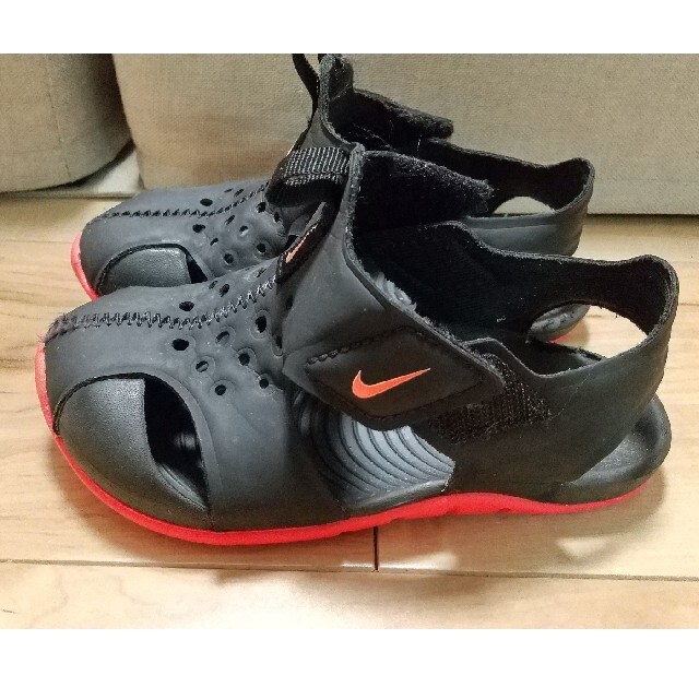 NIKE(ナイキ)のNIKEサンダル 15cm キッズ/ベビー/マタニティのキッズ靴/シューズ(15cm~)(サンダル)の商品写真