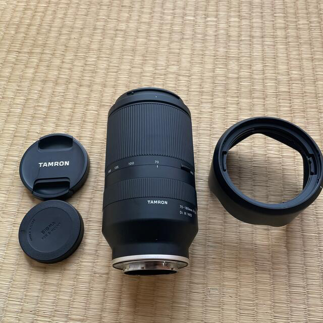 TAMRON(タムロン)のTAMRON 70-180mm F/2.8 Di III VXD スマホ/家電/カメラのカメラ(レンズ(ズーム))の商品写真