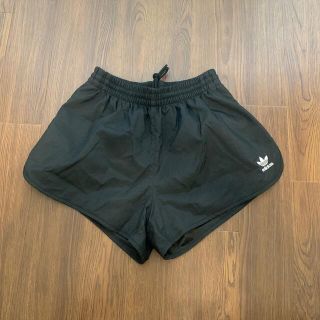 アディダス(adidas)のadidas originals ショートパンツ(ショートパンツ)