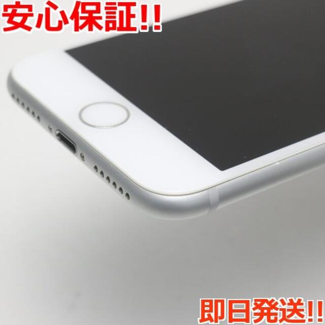 iPhone(アイフォーン)の超美品 SIMフリー iPhone8 64GB シルバー  スマホ/家電/カメラのスマートフォン/携帯電話(スマートフォン本体)の商品写真