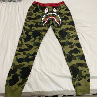 アベイシングエイプ(A BATHING APE)のBAPE ベイプ　スウェットパンツ　カモ　ミリタリ(カジュアルパンツ)