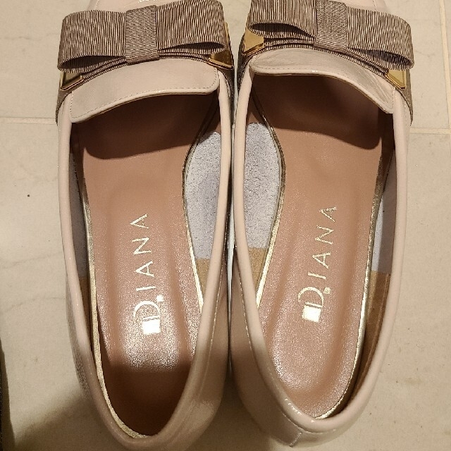 DIANA(ダイアナ)のたぬき様専用♡ダイアナ♡リボン付きローファー レディースの靴/シューズ(ローファー/革靴)の商品写真