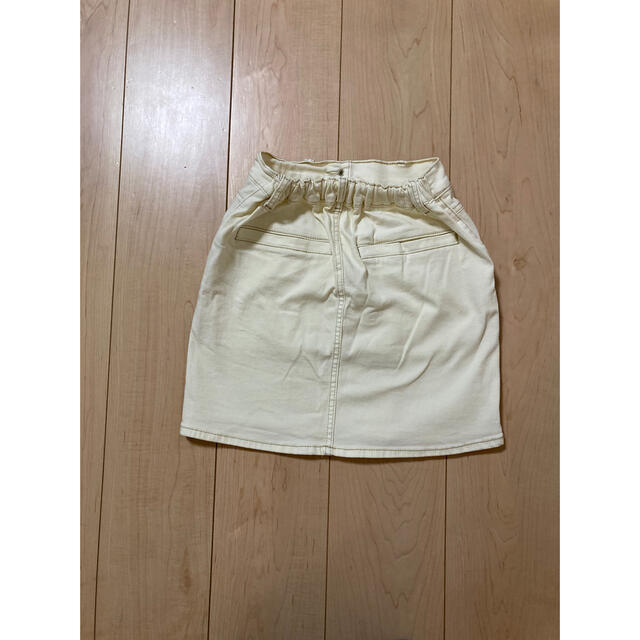 GU(ジーユー)のホワイトデニムのスカート キッズ/ベビー/マタニティのキッズ服女の子用(90cm~)(スカート)の商品写真