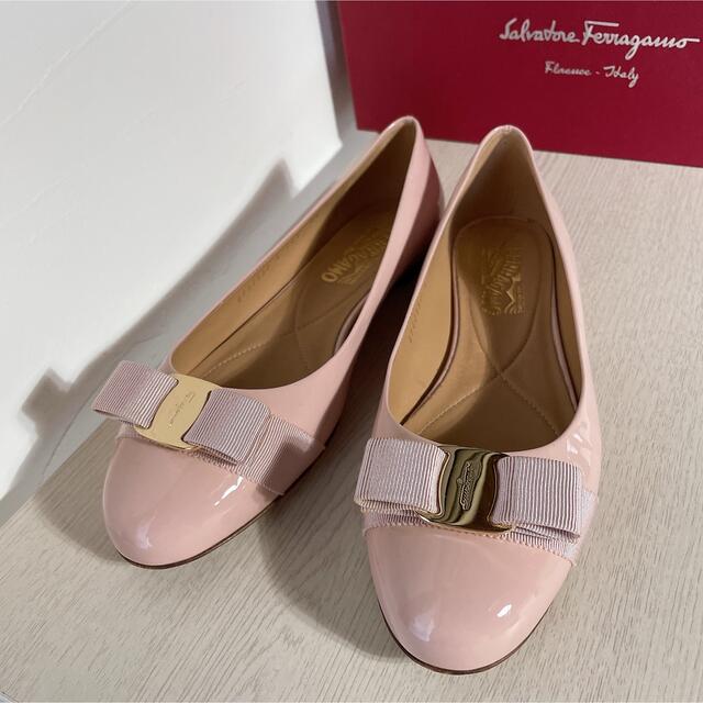 Ferragamo  リボンパンプス VARINA 8.5