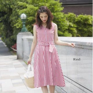 トッコ(tocco)の【美品】赤ギンガムチェックフレアワンピース　ノースリーブ(ロングワンピース/マキシワンピース)