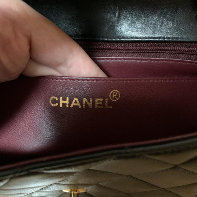 CHANEL(シャネル)のCHANEL シャネル  ダイアナ　ラムスキン　チェーンショルダーバッグ レディースのバッグ(ショルダーバッグ)の商品写真