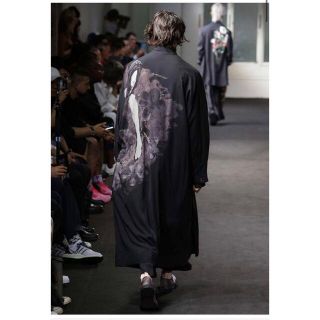 ヨウジヤマモト(Yohji Yamamoto)のW Stand Back Print Coat(ステンカラーコート)