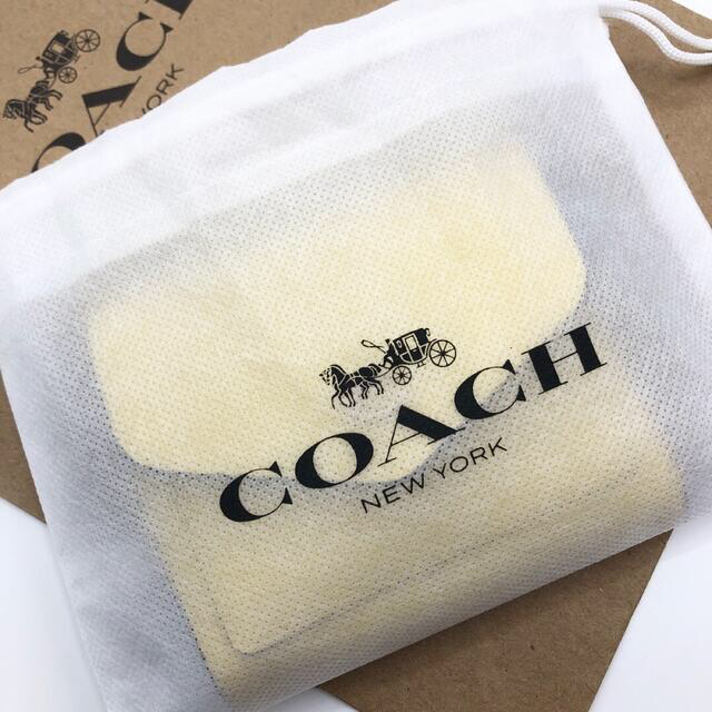 レディース【COACH☆新品】レアカラー！ウィン スモール ウォレット！イエロー！レザー！