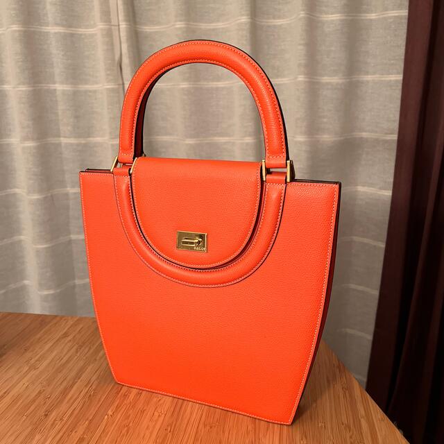 バリー bally 希少 ハンドバッグ オレンジ 20万円 最も優遇の 49.0