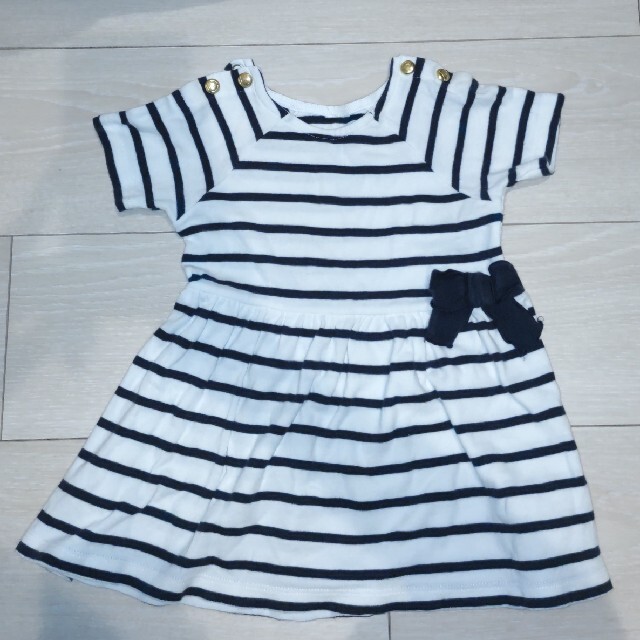 PETIT BATEAU(プチバトー)のPETIT BATEAU　プチバトー　Ｔシャツ　ワンピース　チュニック キッズ/ベビー/マタニティのキッズ服女の子用(90cm~)(Tシャツ/カットソー)の商品写真