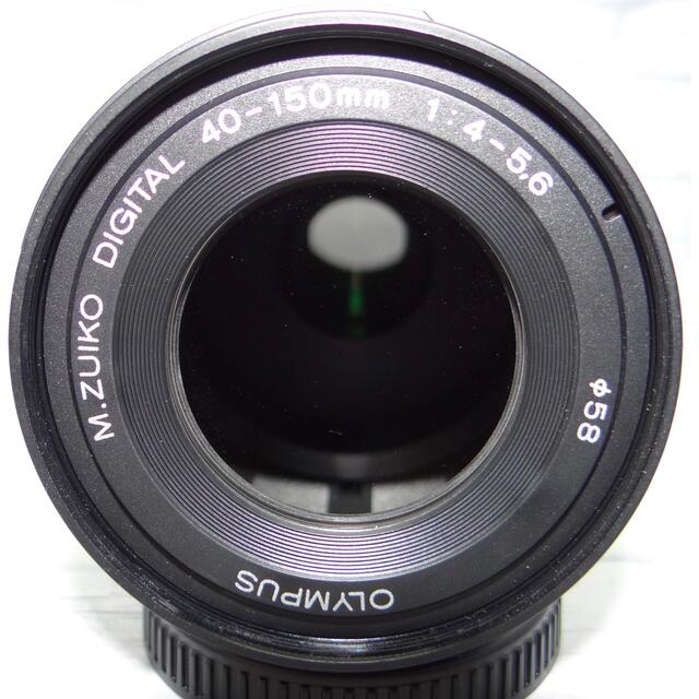 OLYMPUS(オリンパス)の【美品】OLYMPUS40-150mm R ⭐️スポーツやイベントに最適‼️ スマホ/家電/カメラのカメラ(レンズ(ズーム))の商品写真