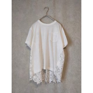 sacai ロゴ　レース　tシャツ