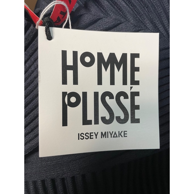 ISSEY MIYAKE(イッセイミヤケ)のHOMME PLISSE ISSEY MIYAKE プリッセ ロングスリーブ メンズのトップス(カーディガン)の商品写真