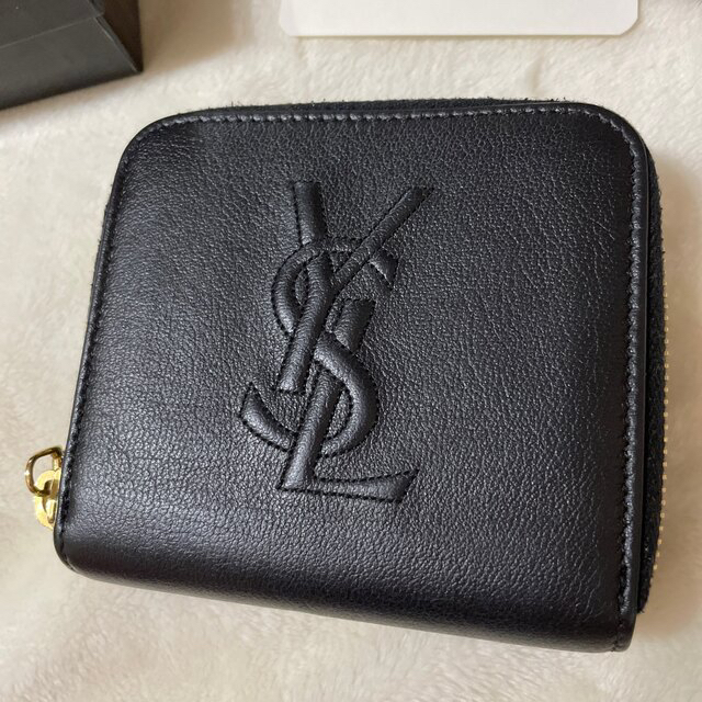 Saint Laurent(サンローラン)の★専用★イヴ・サンローラン　二つ折り財布 レディースのファッション小物(財布)の商品写真