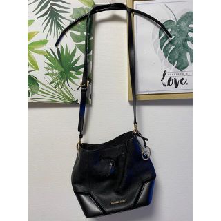 マイケルコース(Michael Kors)の最終値下げ【美品】マイケルコース　バッグ(ショルダーバッグ)