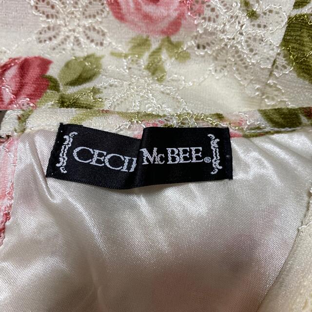 CECIL McBEE(セシルマクビー)のバラ柄、花柄刺繍チュニック レディースのトップス(チュニック)の商品写真