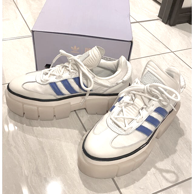 アディダスADIDAS IVYPARK super sleek chunk 美品靴/シューズ