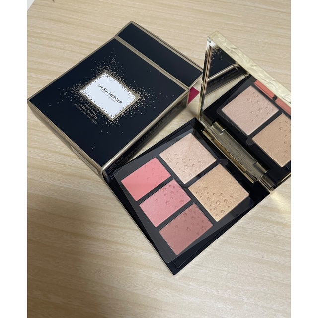 laura mercier(ローラメルシエ)の【新品・数量限定品】ローラ メルシエ   ファースト ボール チーク パレット コスメ/美容のベースメイク/化粧品(チーク)の商品写真