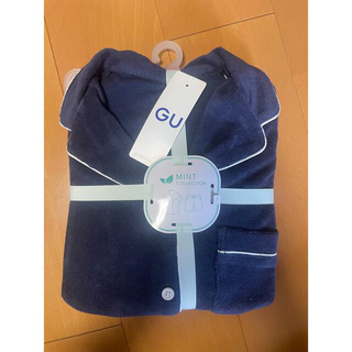 ジーユー(GU)の新品未使用　タグハンガー付き　GU ミントコレクション　パジャマ(パジャマ)