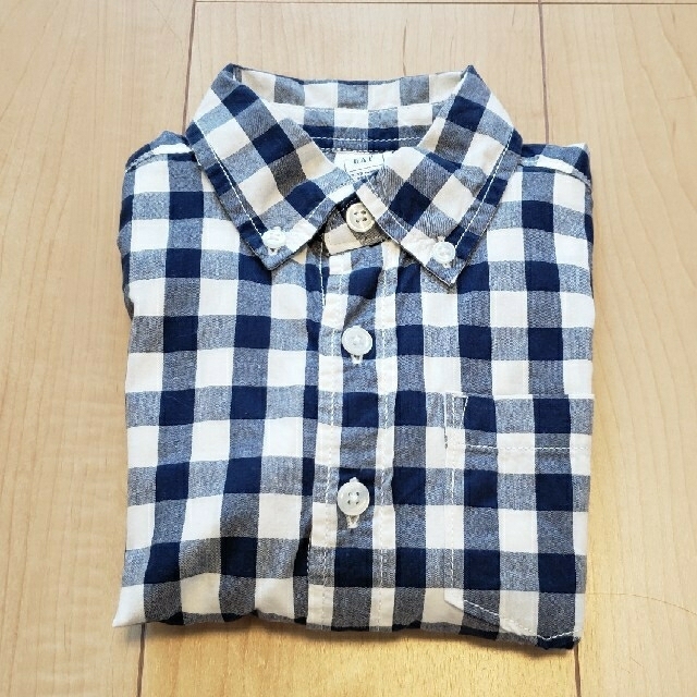 babyGAP(ベビーギャップ)のポロシャツ　長袖　babygap　80cm キッズ/ベビー/マタニティのベビー服(~85cm)(シャツ/カットソー)の商品写真