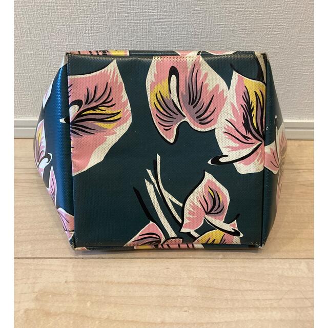 Marni(マルニ)のマルニ　MARNI  フラワーカフェ　PVCバッグ　 レディースのバッグ(ハンドバッグ)の商品写真