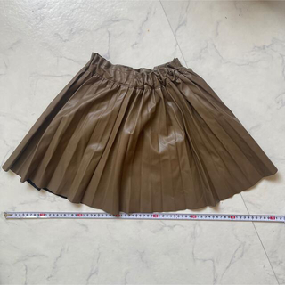 ジーユー(GU)のGUジーユーフェイクレザースカートサイズ130値下げ即買いNG(スカート)