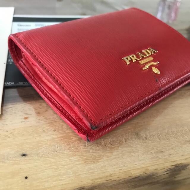 美品 PRADA 折り財布 赤