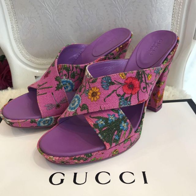 Gucci(グッチ)の★未使用品★GUCCI　サンダル　フローラ　花柄　ハイヒール　約23cm　ピンク レディースの靴/シューズ(サンダル)の商品写真