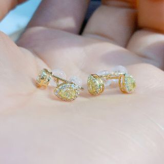 水滴形 天然ダイヤモンドピアス0.4ct k18の通販 by 天然ダイヤモンド 水滴形 天然ダイヤモンドピアス0.4ct k18の通販 by 天然ダイヤモンド