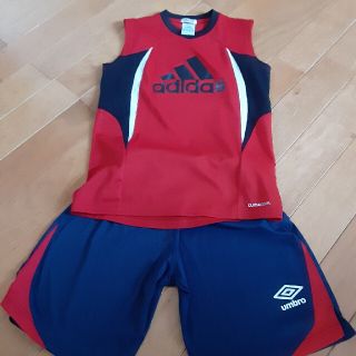 アディダス(adidas)のumbro…ハーフパンツと、adidasのタンクトップ(ウェア)