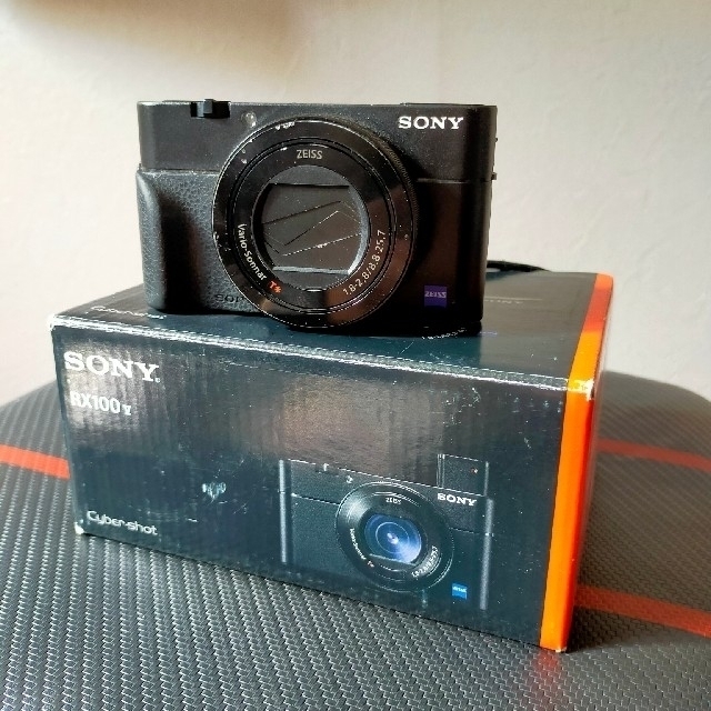 SONY Cyber-Shot RX DSC-RX100M5