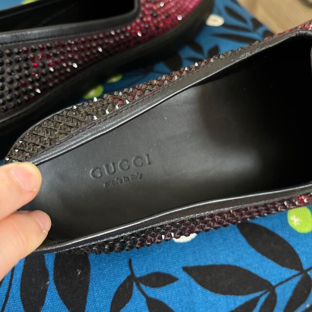 Gucci(グッチ)のGUCCIのスワロフスキー フラットシューズ レディースの靴/シューズ(ローファー/革靴)の商品写真