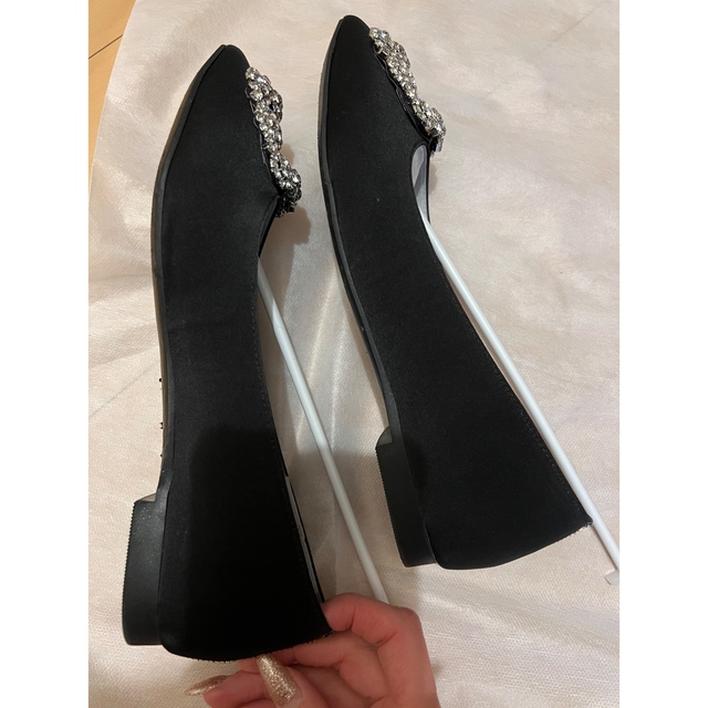 MANOLO BLAHNIK(マノロブラニク)のエマフランシスシューズ　22cm ビジューパンプス レディースの靴/シューズ(バレエシューズ)の商品写真
