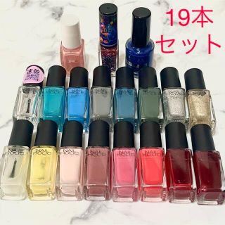 ネイルホリック(NAIL HOLIC)の最終値下げ⭐︎NAIL HOLIC 19本セット(ネイル用品)