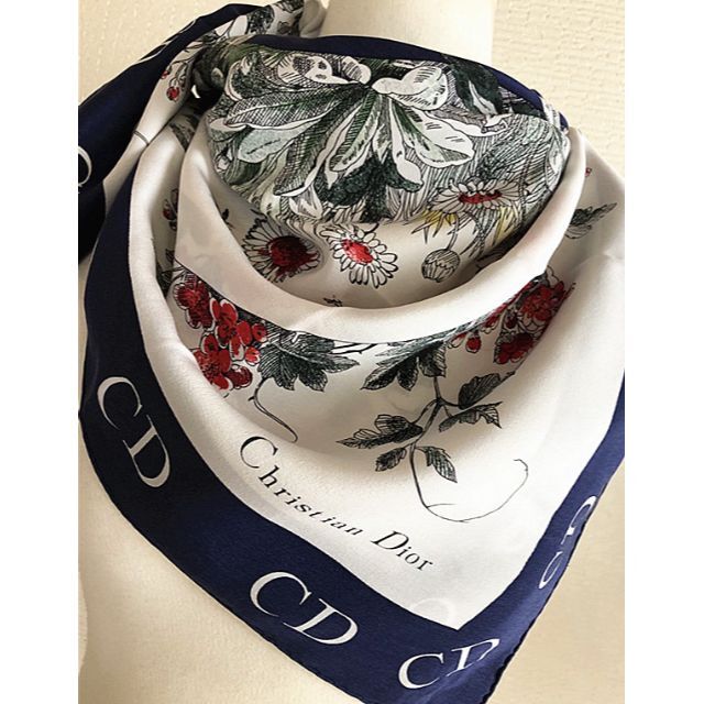 稀少柄イタリア製Christian Dior クリスチャンディオール★スカーフ