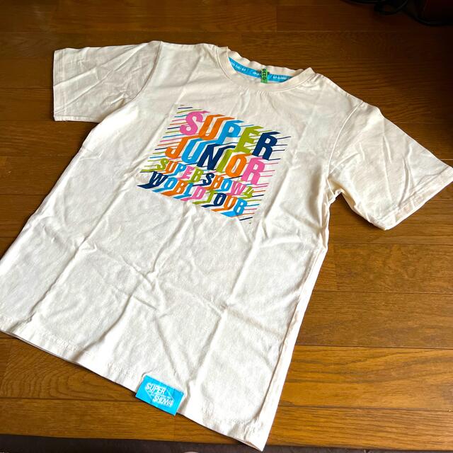 SUPER JUNIOR(スーパージュニア)のSUPER JUNIOR SUPER SHOW4 WORLD TOUR Tシャツ エンタメ/ホビーのタレントグッズ(アイドルグッズ)の商品写真