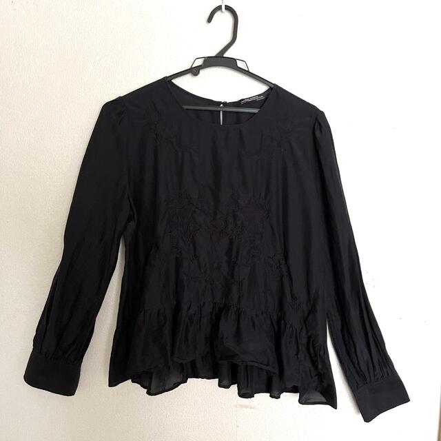 ZARA(ザラ)のZARA/ブラウス レディースのトップス(シャツ/ブラウス(長袖/七分))の商品写真